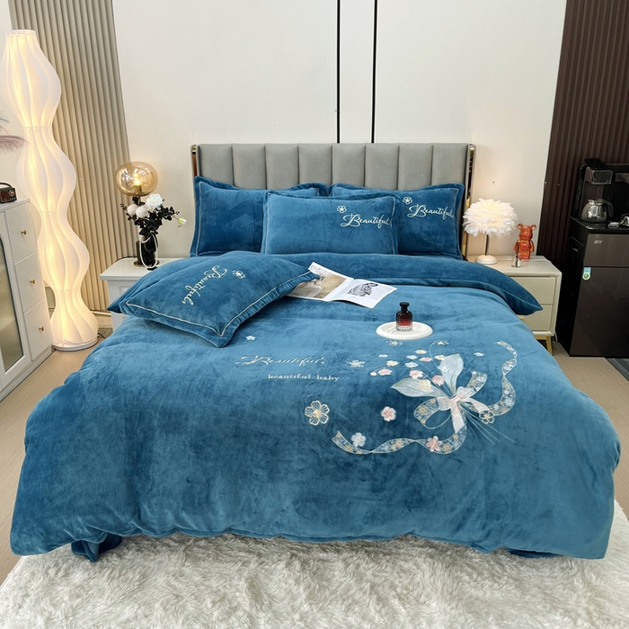 91家纺网 家纺一手货源 找家纺 （总）鑫利来家纺 2025新款简约牛奶绒绣花四件套-铃兰系列