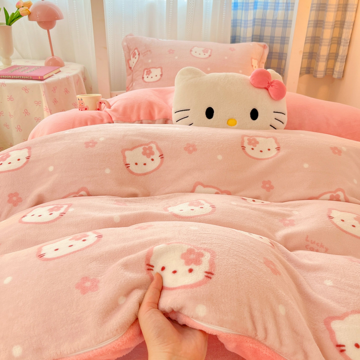 91家纺网 家纺一手货源 找家纺 川悦生活 2025新款加厚保暖高克重牛奶绒宿舍三件套 少女喵喵