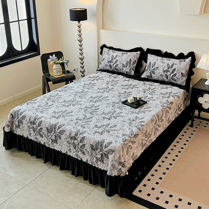 91家纺网 家纺一手货源 找家纺 鹿辉家居（原吉欧力） 2025新款牛奶绒赫本风夹棉床盖四件套 知叶-灰