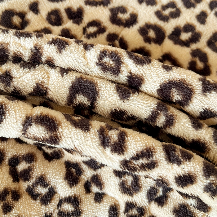 91家纺网 家纺一手货源 找家纺 鹿辉家居（原吉欧力） 2025新款牛奶绒赫本风夹棉床盖四件套 豹纹-陀