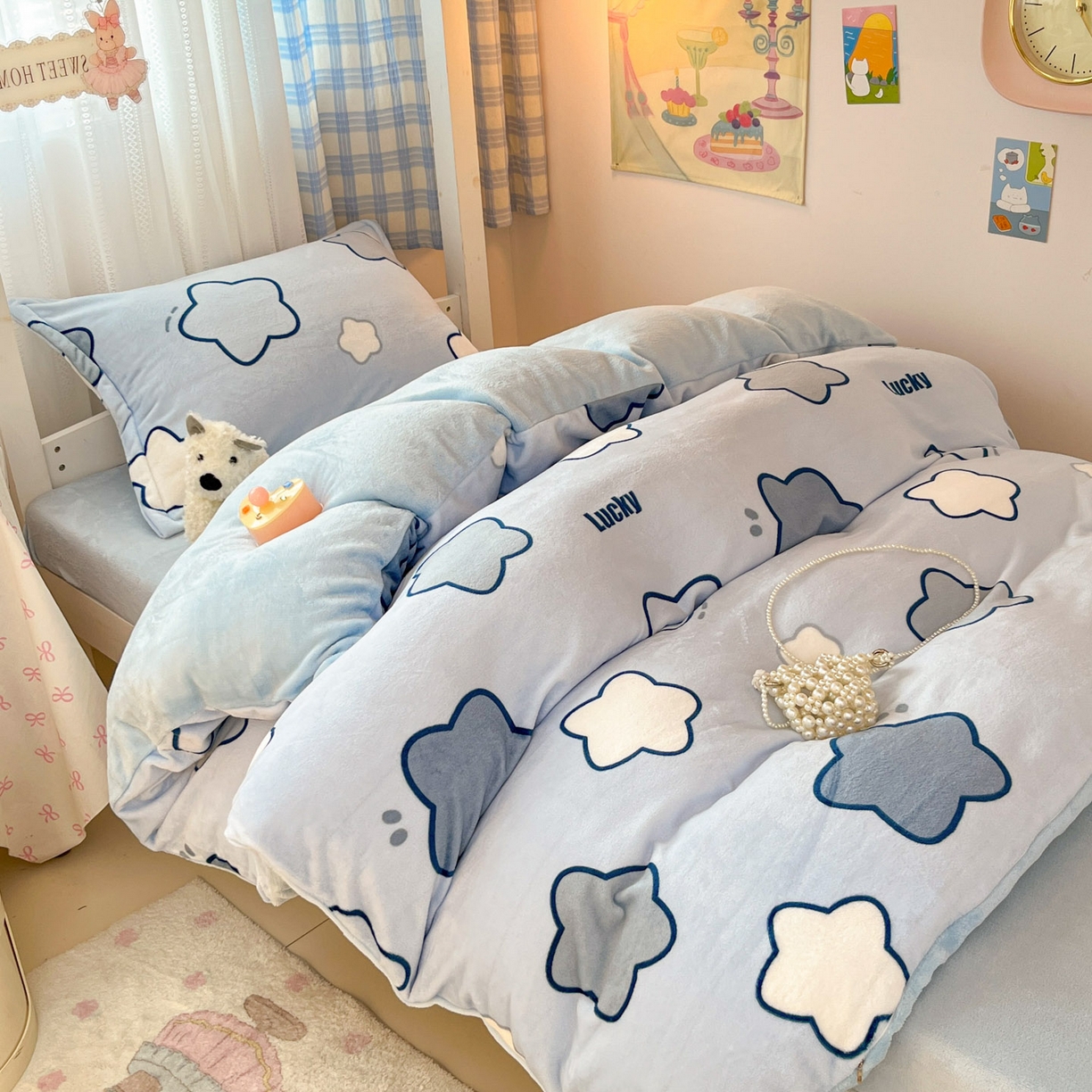 91家纺网 家纺一手货源 找家纺 川悦生活 2025新款加厚保暖高克重牛奶绒宿舍三件套 天空星系