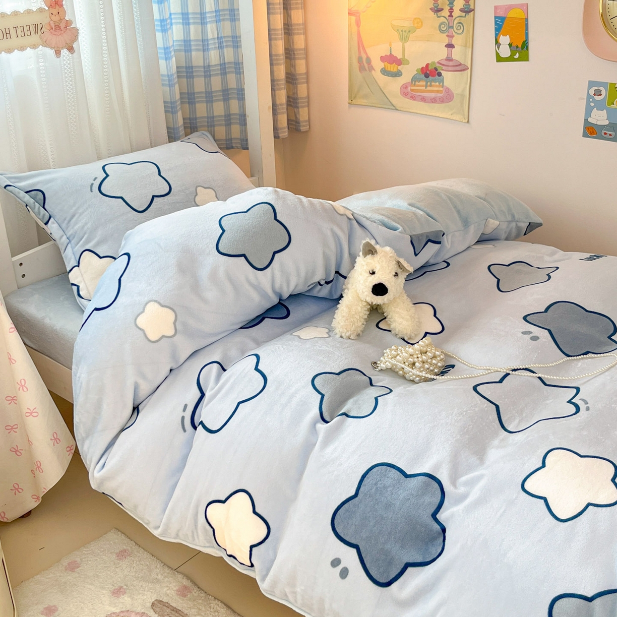 91家纺网 家纺一手货源 找家纺 川悦生活 2025新款加厚保暖高克重牛奶绒宿舍三件套 天空星系