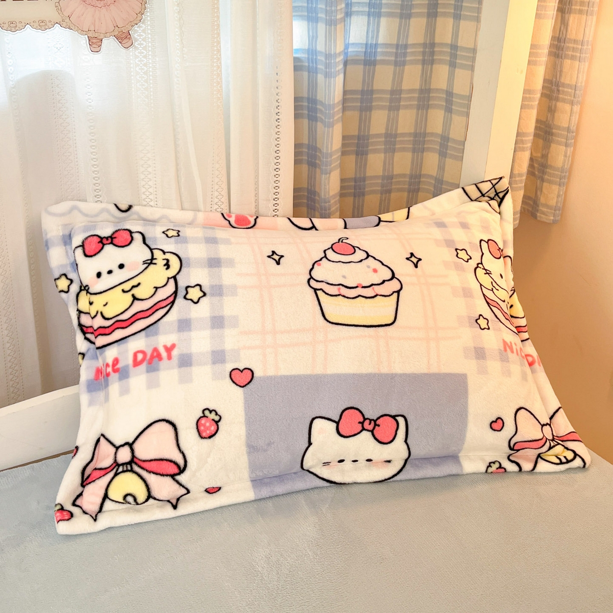 91家纺网 家纺一手货源 找家纺 川悦生活 2025新款加厚保暖高克重牛奶绒宿舍三件套 甜茶小猫