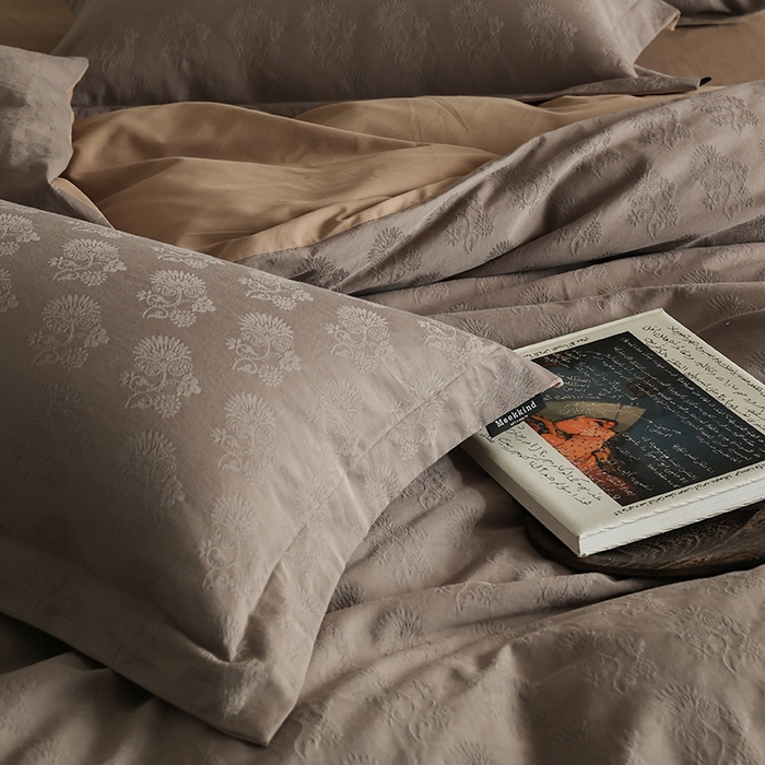 91家纺网 家纺一手货源 找家纺 风向标家纺 2025新款提花100S磨毛四件套-复古莫里斯系列-风格二 莫里斯蒲公英-咖