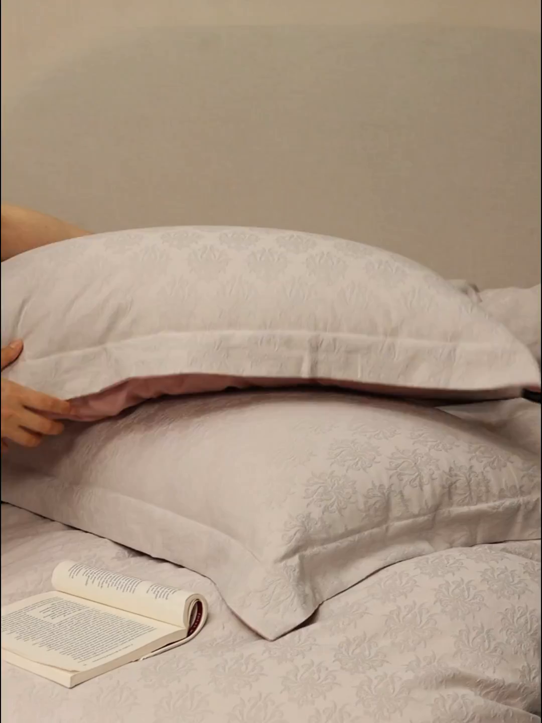 91家纺网 家纺一手货源 找家纺 风向标家纺 2025新款提花100S磨毛四件套-复古莫里斯系列-风格二 莫里斯蒲公英-粉