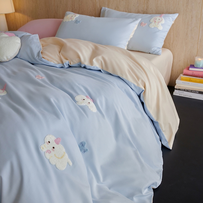 91家纺网 家纺一手货源 找家纺 风向标家纺 202新款贡缎磨毛60s绣花四件套-元气系列 蓝粉小象