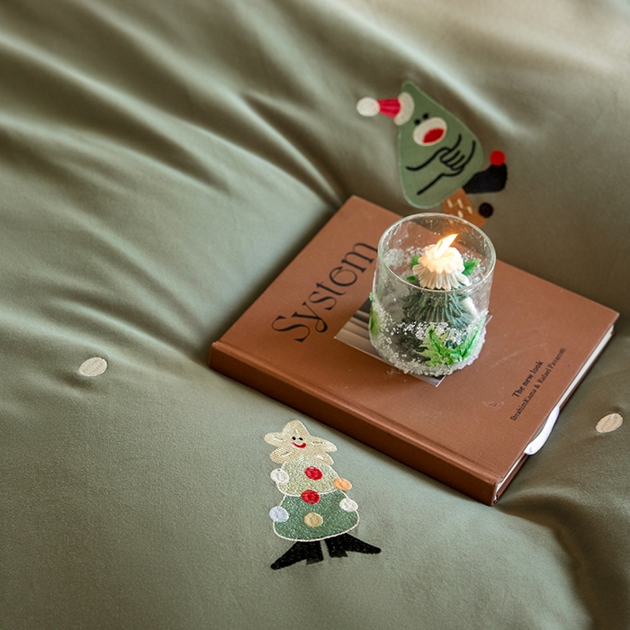 91家纺网 家纺一手货源 找家纺 风向标家纺 202新款贡缎磨毛60s绣花四件套-元气系列 狂欢圣诞节