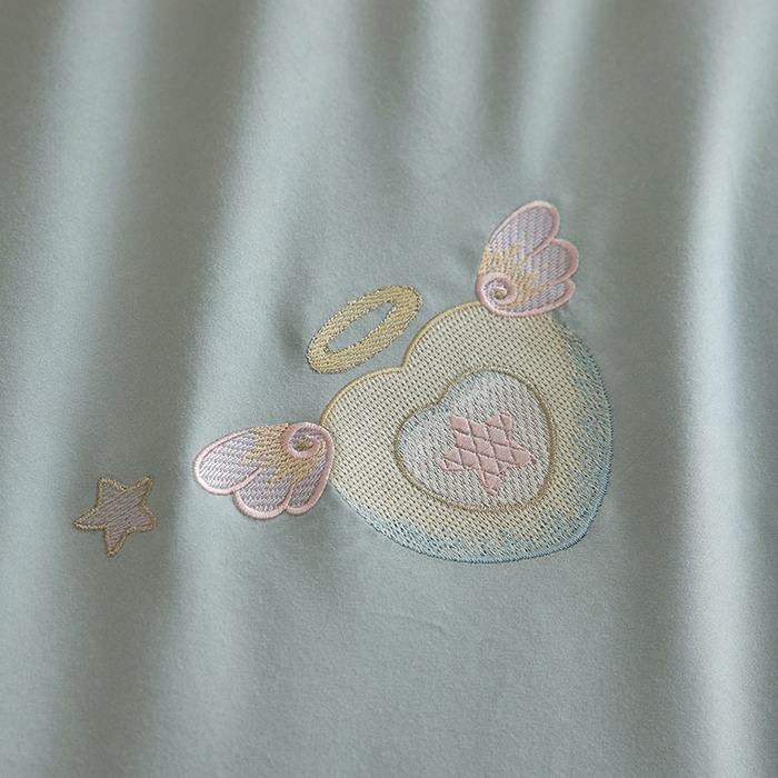 91家纺网 家纺一手货源 找家纺 风向标家纺 202新款贡缎磨毛60s绣花四件套-元气系列 梦境摩天轮