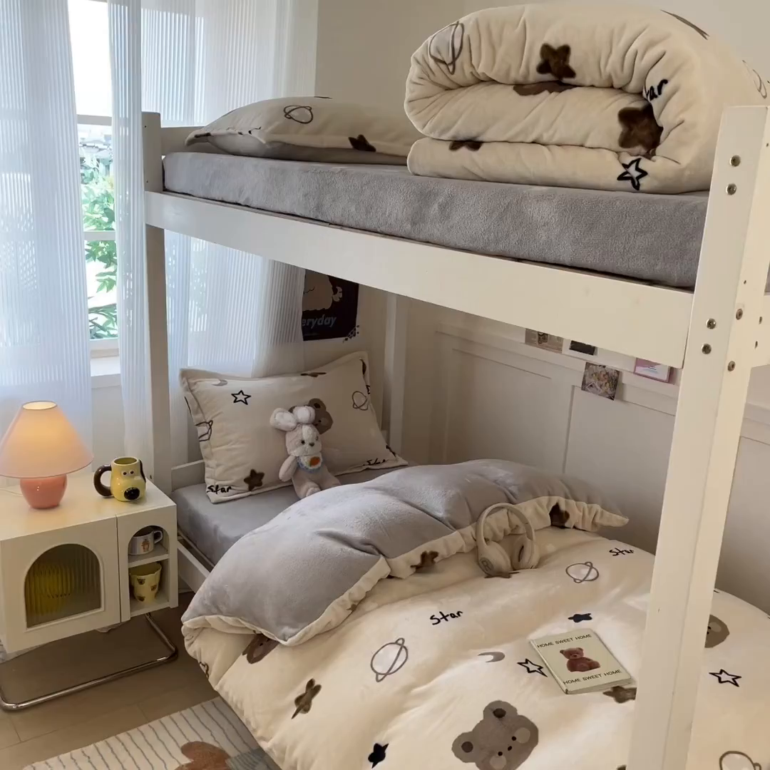 91家纺网 家纺一手货源 找家纺 川悦生活 2025新款加厚保暖高克重牛奶绒宿舍三件套 星际小熊