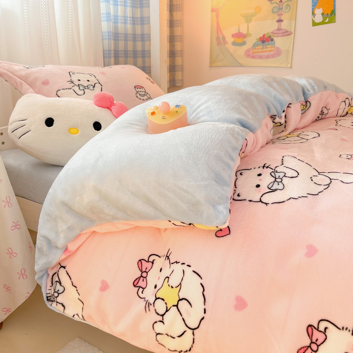 91家纺网 家纺一手货源 找家纺 川悦生活 2025新款加厚保暖高克重牛奶绒宿舍三件套 星心小猫蓝