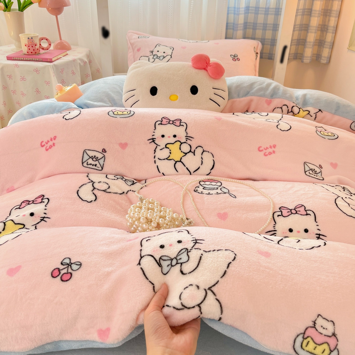 91家纺网 家纺一手货源 找家纺 川悦生活 2025新款加厚保暖高克重牛奶绒宿舍三件套 星心小猫蓝