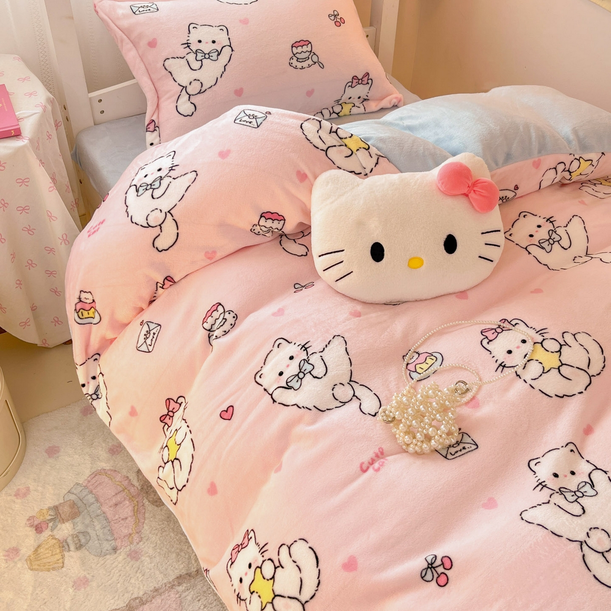 91家纺网 家纺一手货源 找家纺 川悦生活 2025新款加厚保暖高克重牛奶绒宿舍三件套 星心小猫蓝