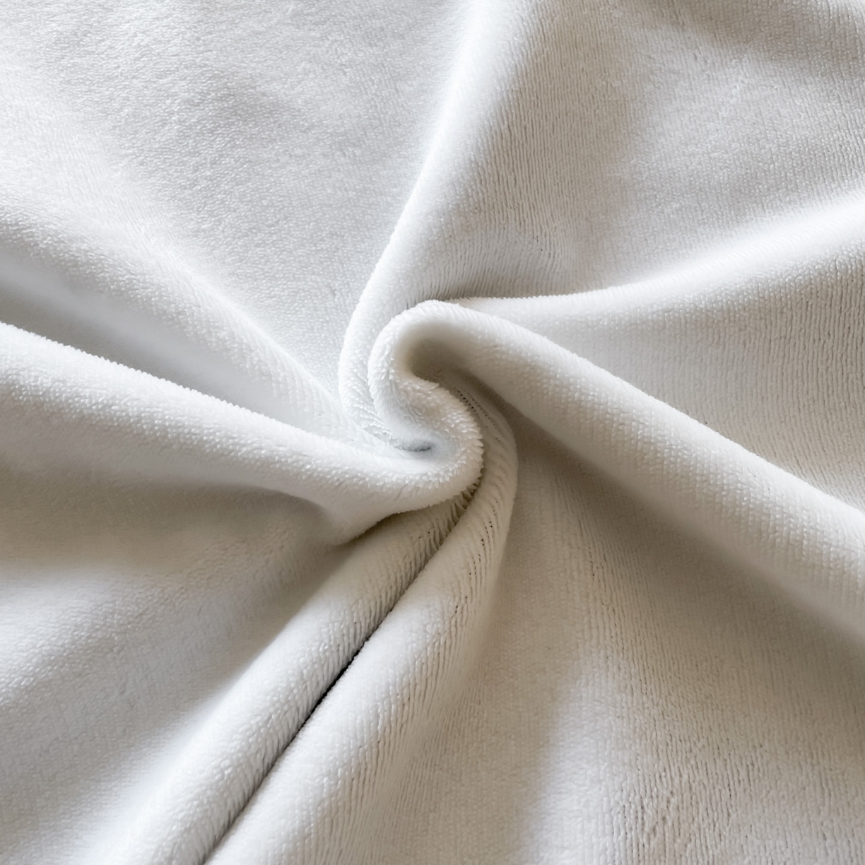 91家纺网 家纺一手货源 找家纺 ab家纺 2025新款保暖舒适纯色牛奶绒四件套 米月白深灰