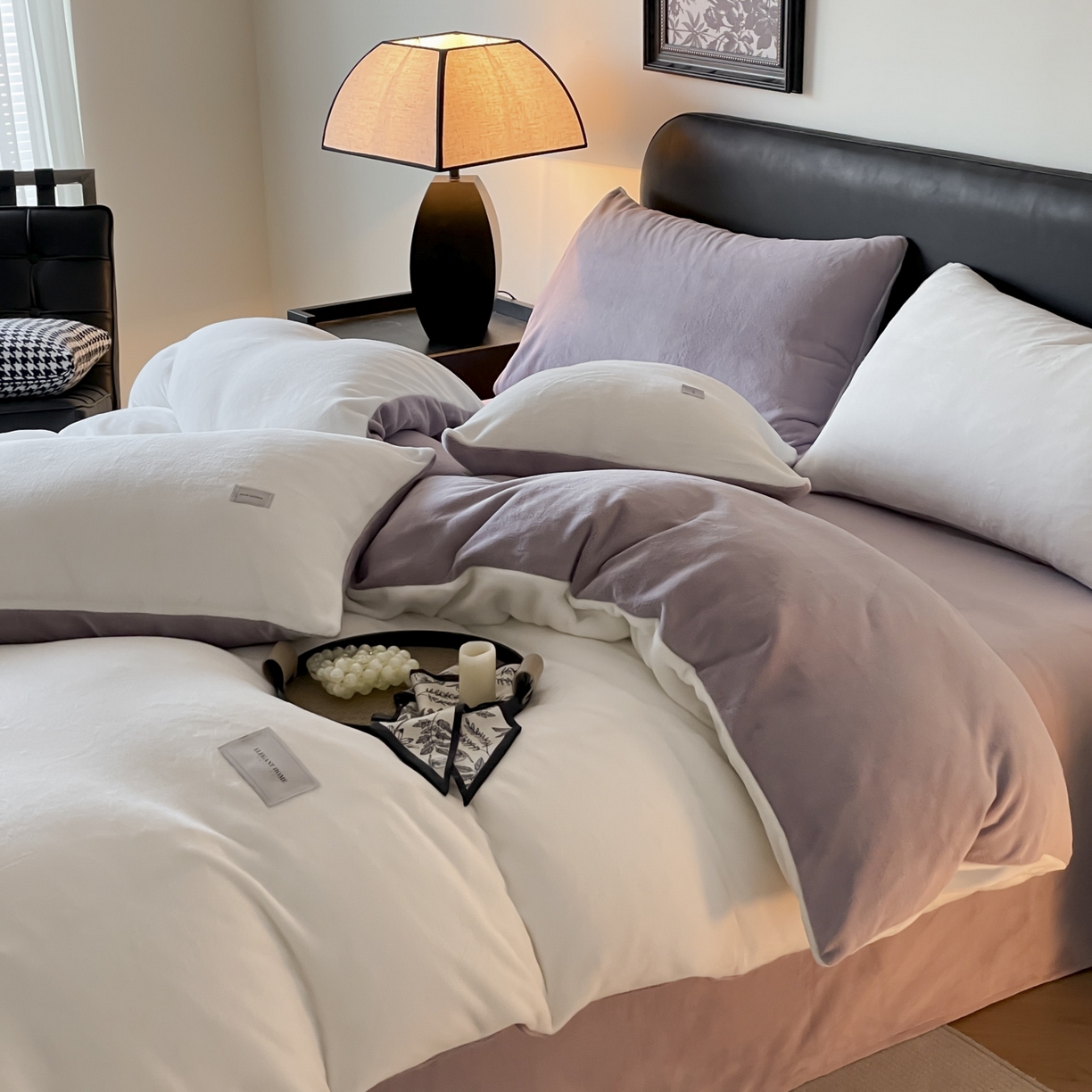 91家纺网 家纺一手货源 找家纺 ab家纺 2025新款保暖舒适纯色牛奶绒四件套 米月白香芋紫