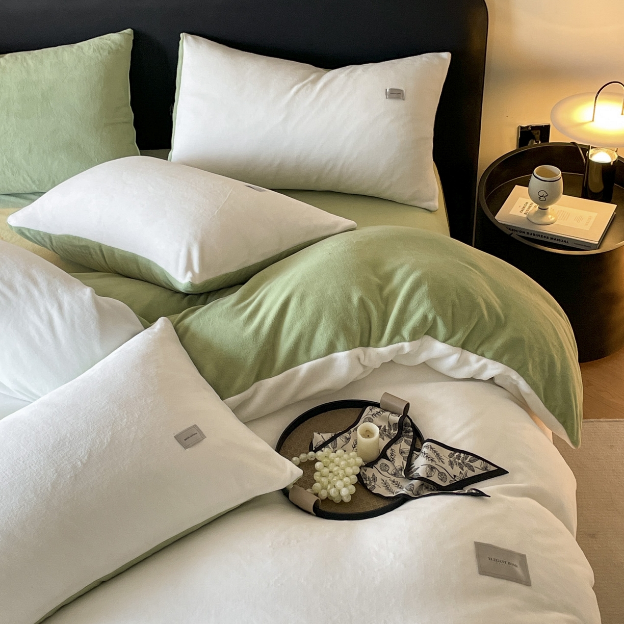 91家纺网 家纺一手货源 找家纺 ab家纺 2025新款保暖舒适纯色牛奶绒四件套 米月白橄榄绿