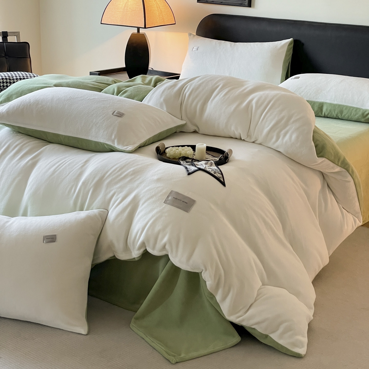 91家纺网 家纺一手货源 找家纺 ab家纺 2025新款保暖舒适纯色牛奶绒四件套 米月白橄榄绿