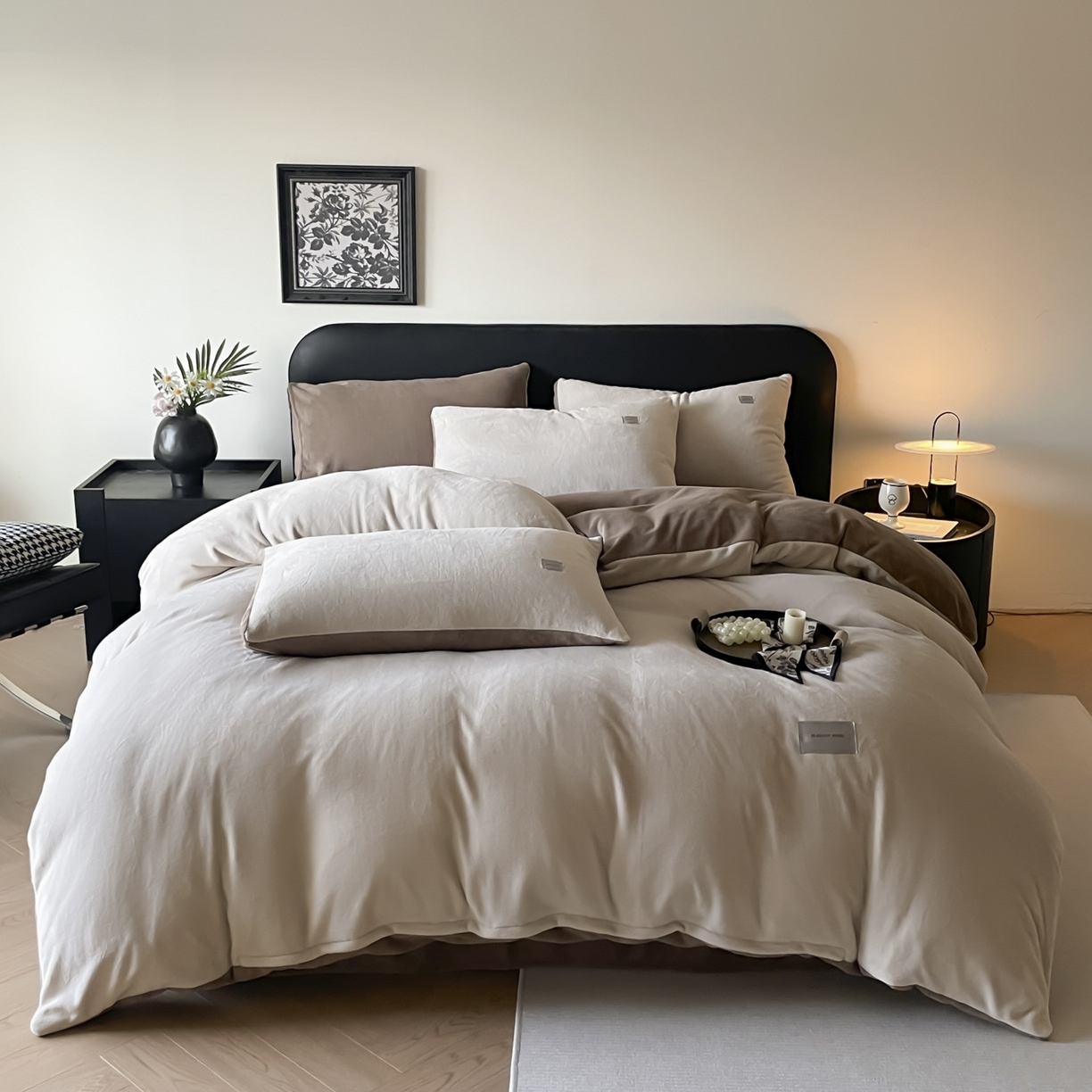 91家纺网 家纺一手货源 找家纺 ab家纺 2025新款保暖舒适纯色牛奶绒四件套 米咖