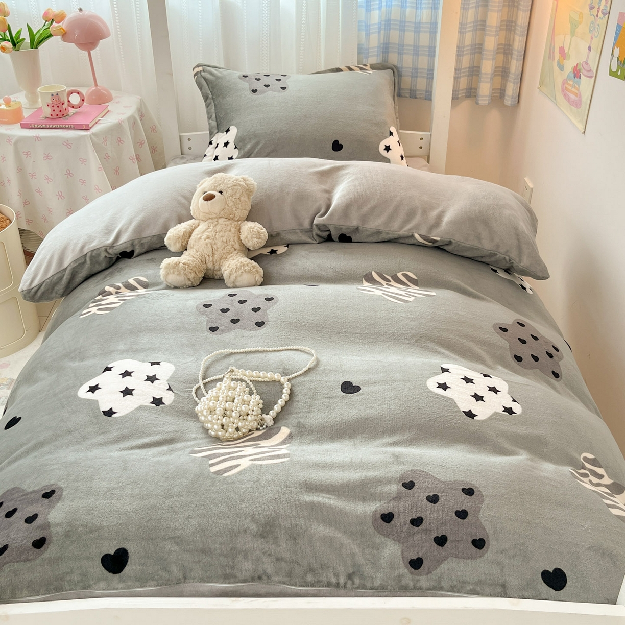 91家纺网 家纺一手货源 找家纺 川悦生活 2025新款加厚保暖高克重牛奶绒宿舍三件套 夜空好梦