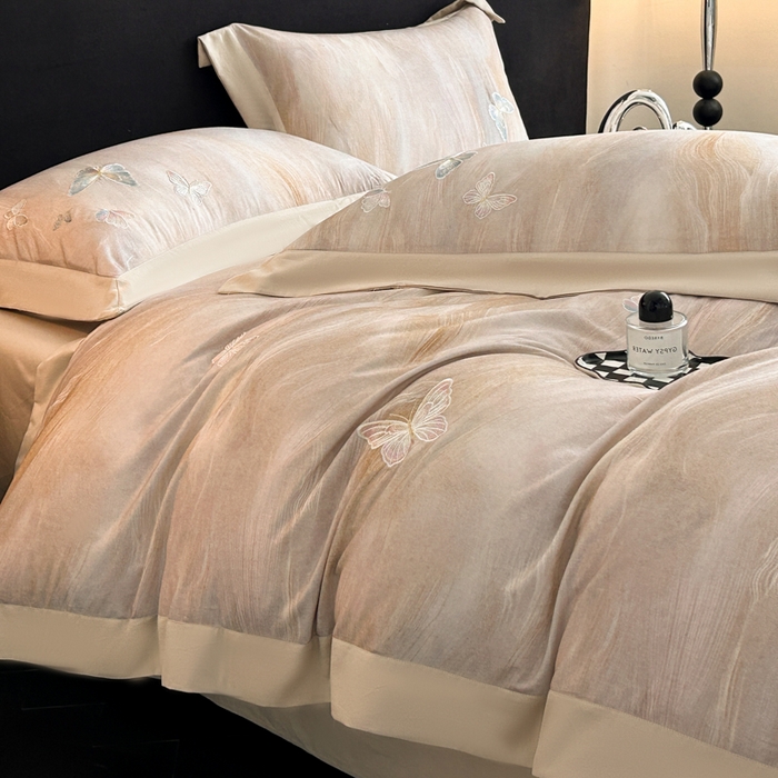 91家纺网 家纺一手货源 找家纺 博纳家纺 2025新款正宗3221纯棉磨毛全棉印绣拼角四件套-幻影 香槟