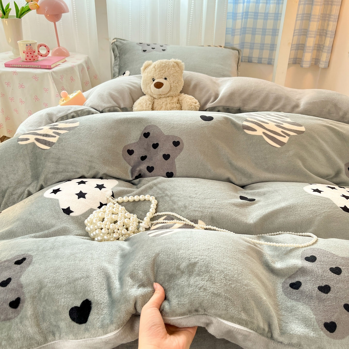 91家纺网 家纺一手货源 找家纺 川悦生活 2025新款加厚保暖高克重牛奶绒宿舍三件套 夜空好梦