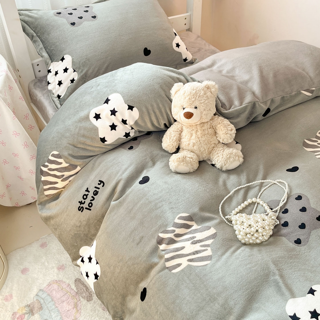 91家纺网 家纺一手货源 找家纺 川悦生活 2025新款加厚保暖高克重牛奶绒宿舍三件套 夜空好梦