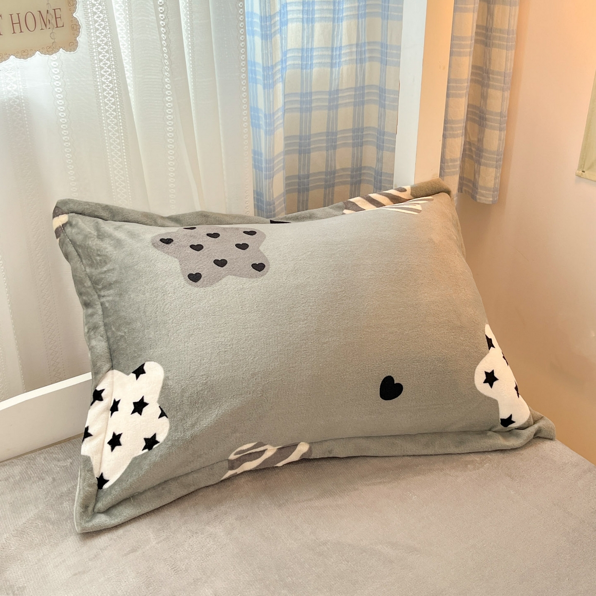 91家纺网 家纺一手货源 找家纺 川悦生活 2025新款加厚保暖高克重牛奶绒宿舍三件套 夜空好梦