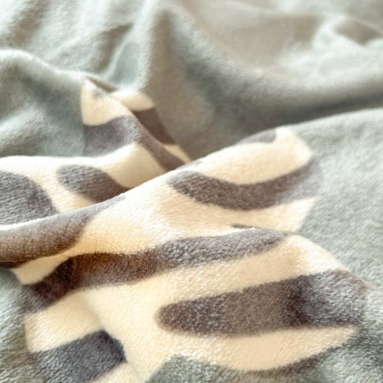 91家纺网 家纺一手货源 找家纺 川悦生活 2025新款加厚保暖高克重牛奶绒宿舍三件套 夜空好梦