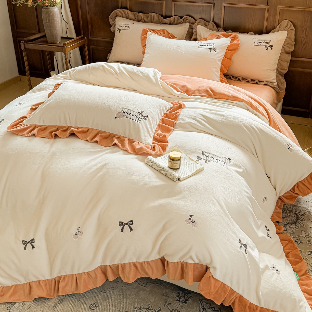 91家纺网 家纺一手货源 找家纺 （总）阿那亚 2025新款加厚煦暖绒牛奶绒四件套韩版花边四件套刺绣四件套