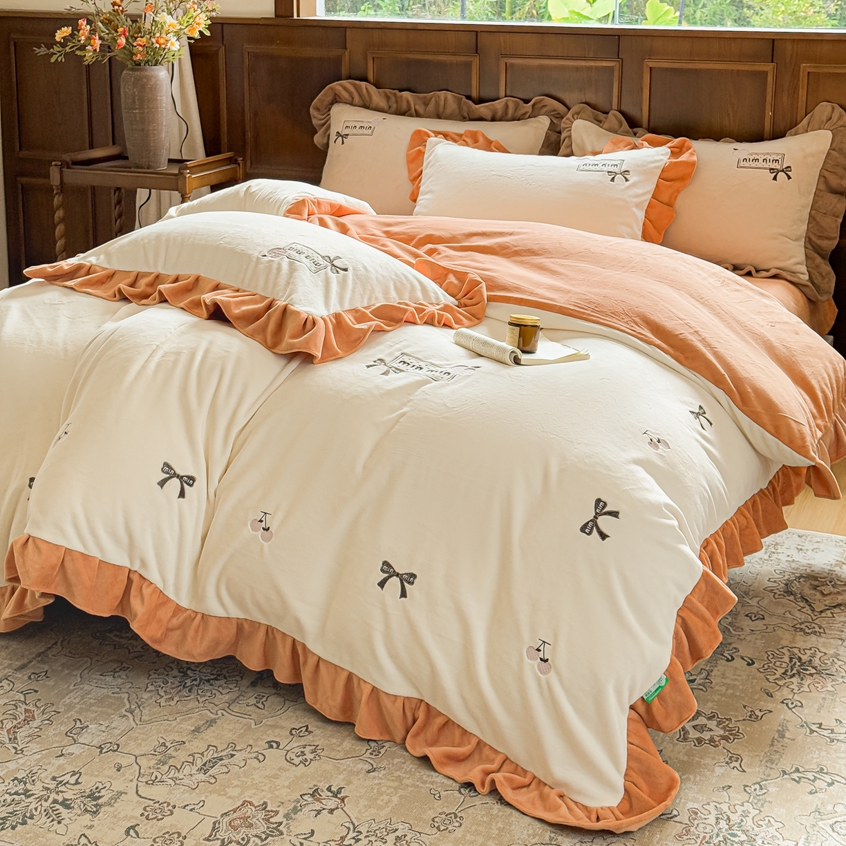 91家纺网 家纺一手货源 找家纺 （总）阿那亚 2025新款加厚煦暖绒牛奶绒四件套韩版花边四件套刺绣四件套