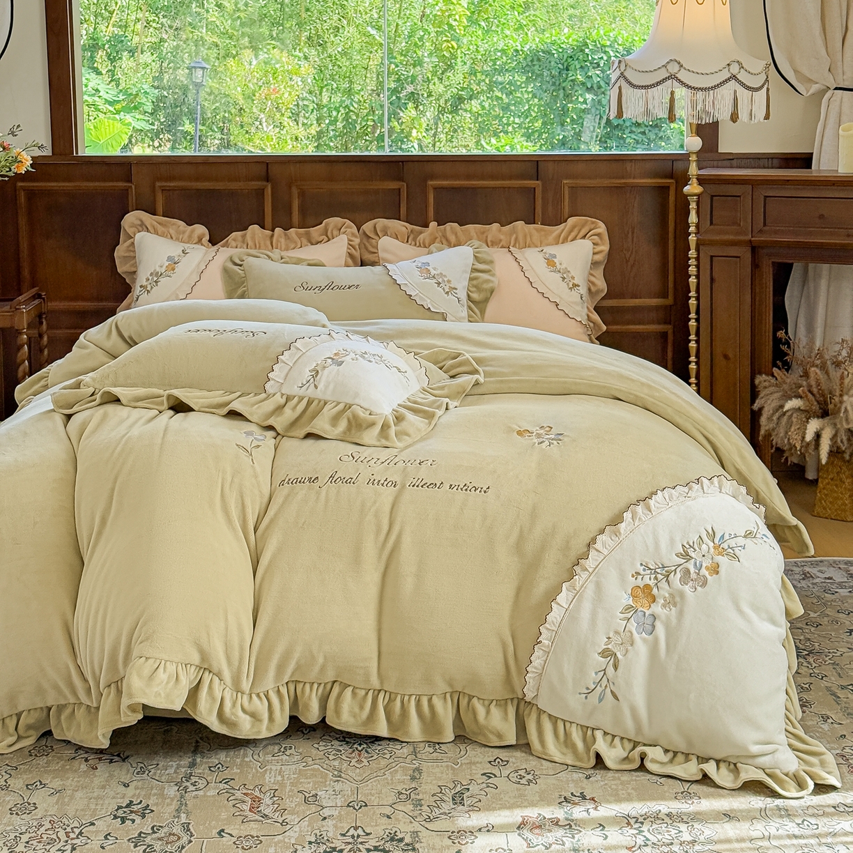 91家纺网 家纺一手货源 找家纺 阿那亚 2025新款加厚煦暖绒牛奶绒四件套韩版花边四件套刺绣四件套 繁华果绿