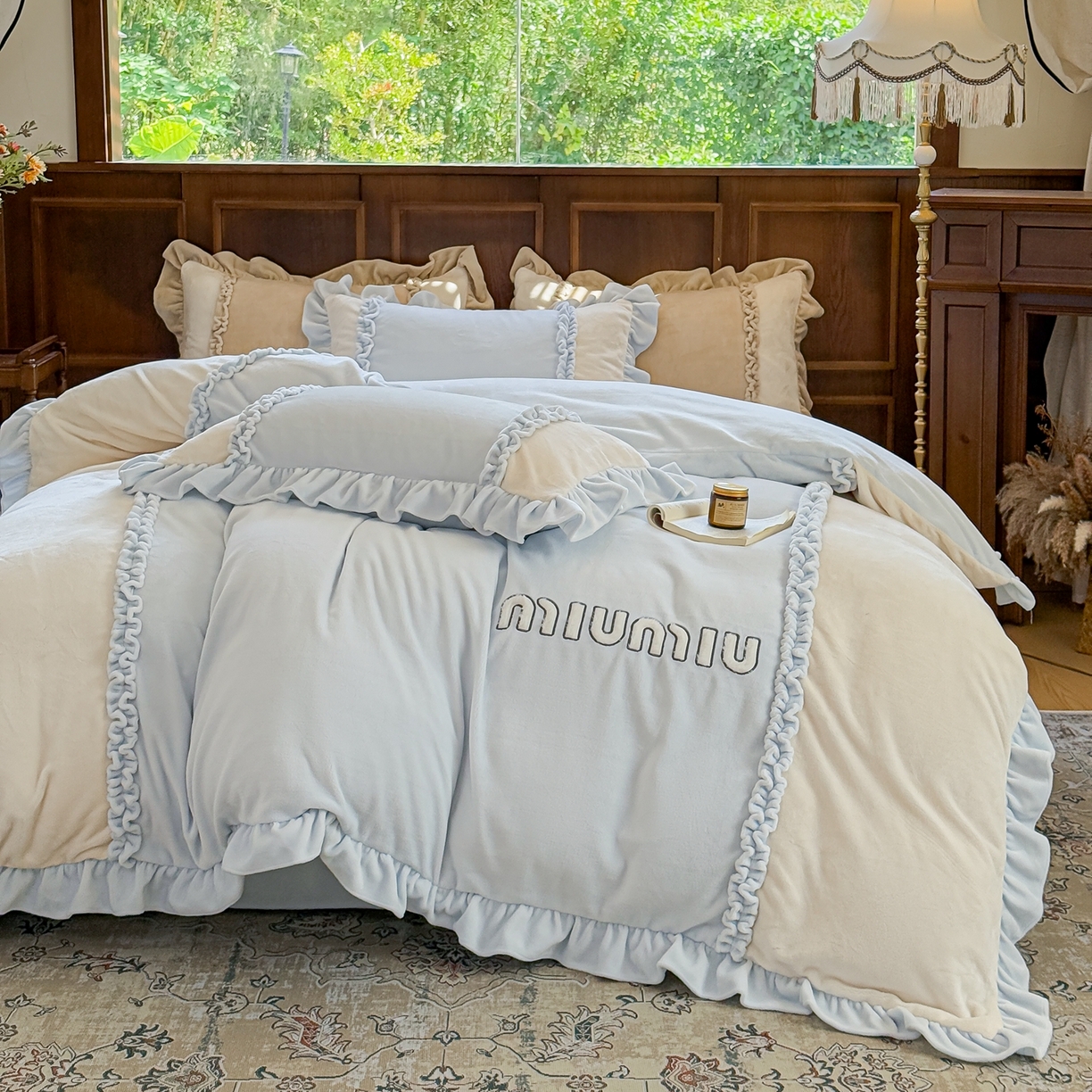 91家纺网 家纺一手货源 找家纺 阿那亚 2025新款加厚煦暖绒牛奶绒四件套韩版花边四件套刺绣四件套 伊贝浅蓝