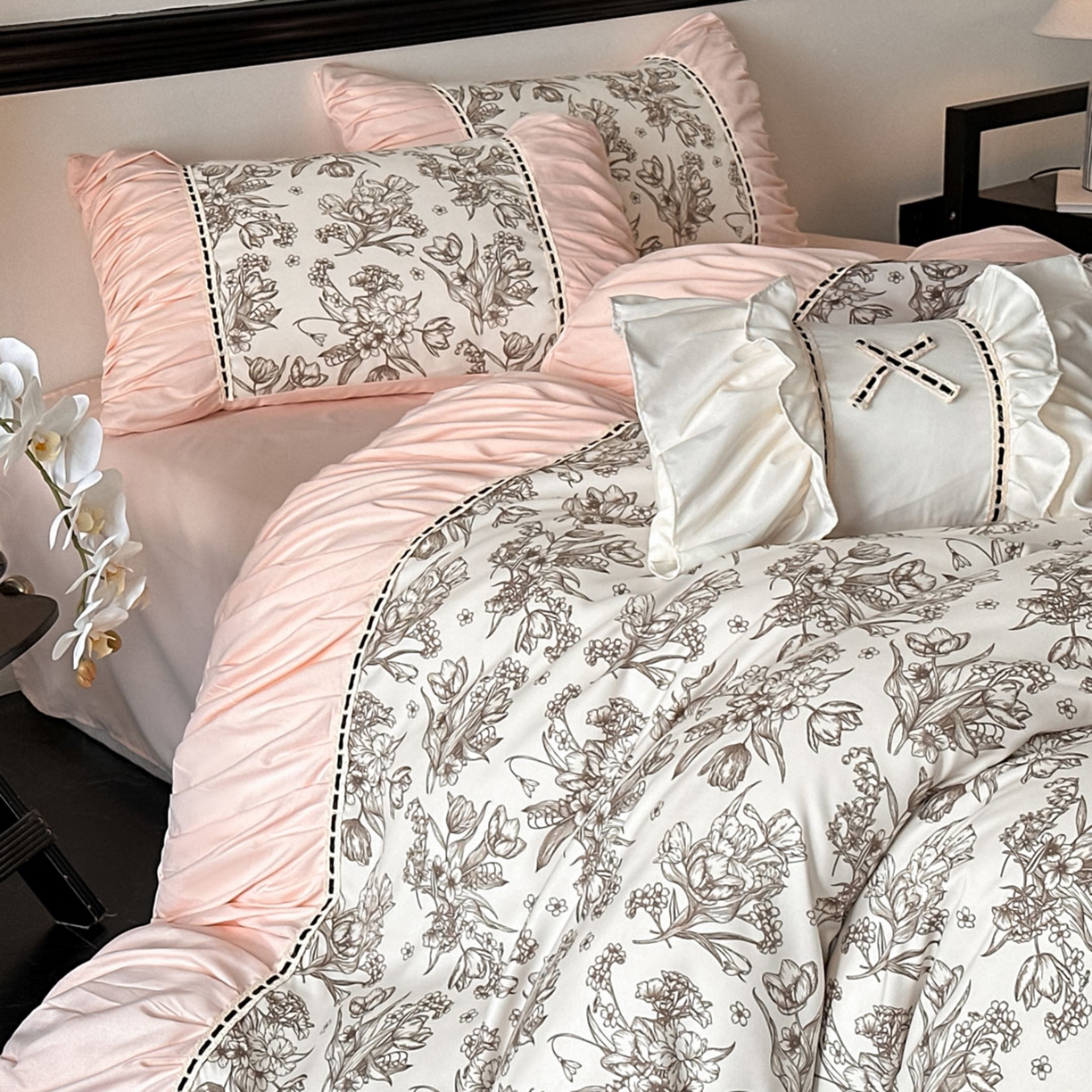 91家纺网 家纺一手货源 找家纺 博纳家纺 2025新款亲肤棉法式奶油风四件套-芙蕾雅 玉色