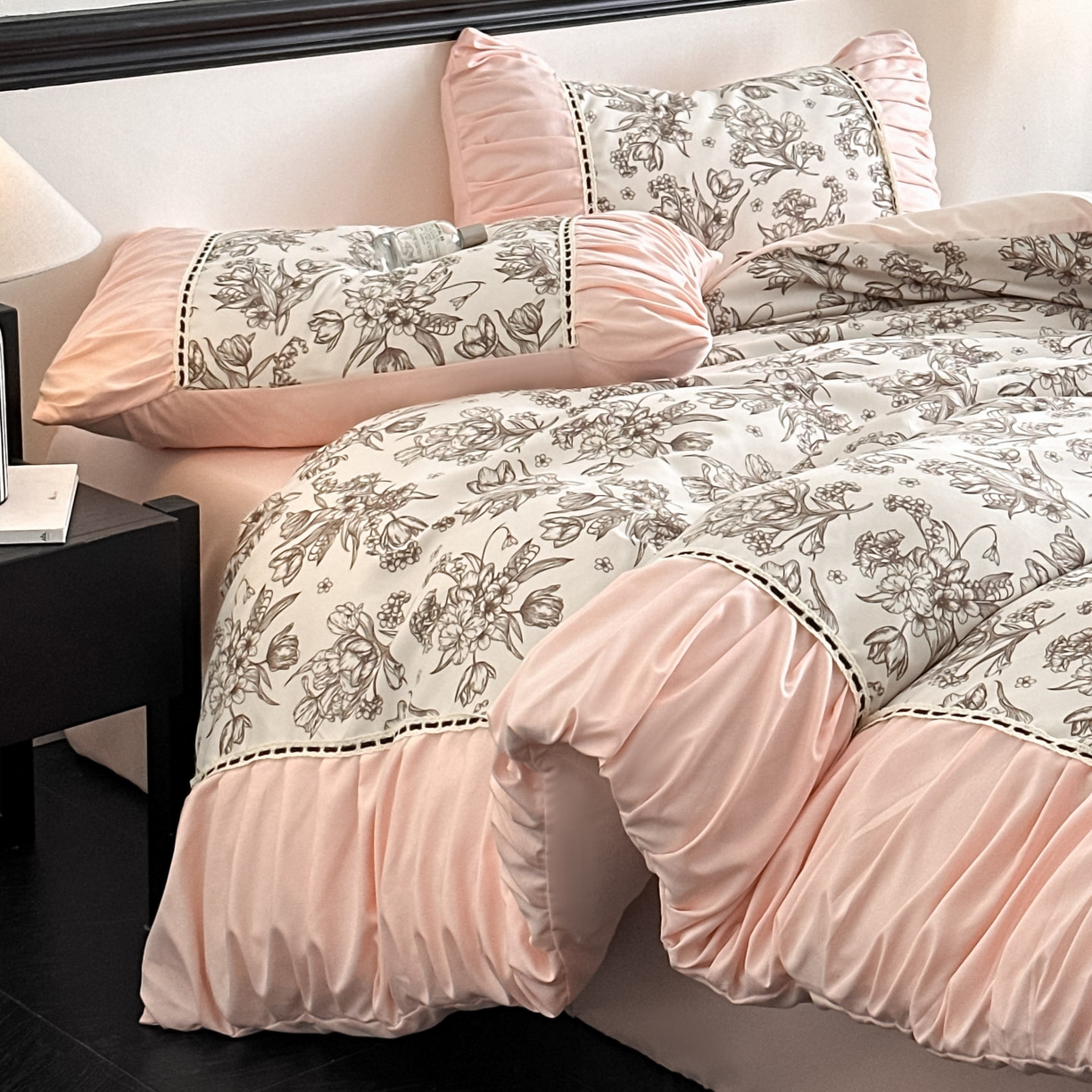 91家纺网 家纺一手货源 找家纺 博纳家纺 2025新款亲肤棉法式奶油风四件套-芙蕾雅 玉色