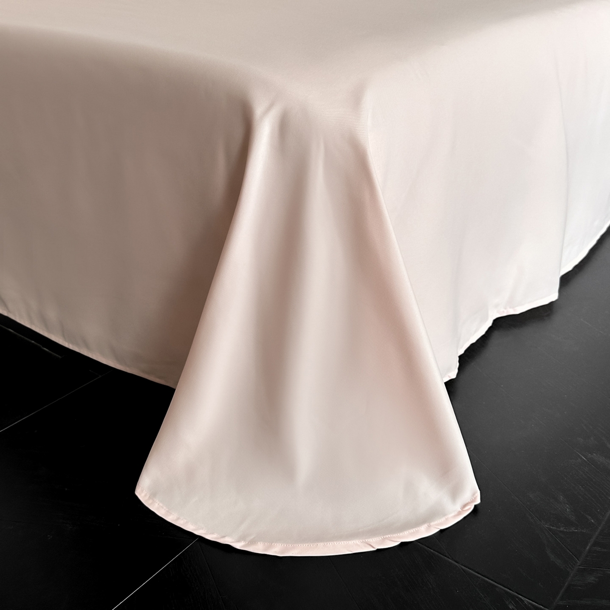 91家纺网 家纺一手货源 找家纺 博纳家纺 2025新款亲肤棉法式奶油风四件套-芙蕾雅 玉色