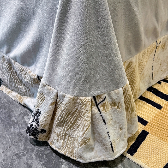 91家纺网 家纺一手货源 找家纺 鹿辉家居（原吉欧力） 2025新款牛奶绒8.5斤立体雕花兔毛绒包边四件套 浪漫花枝