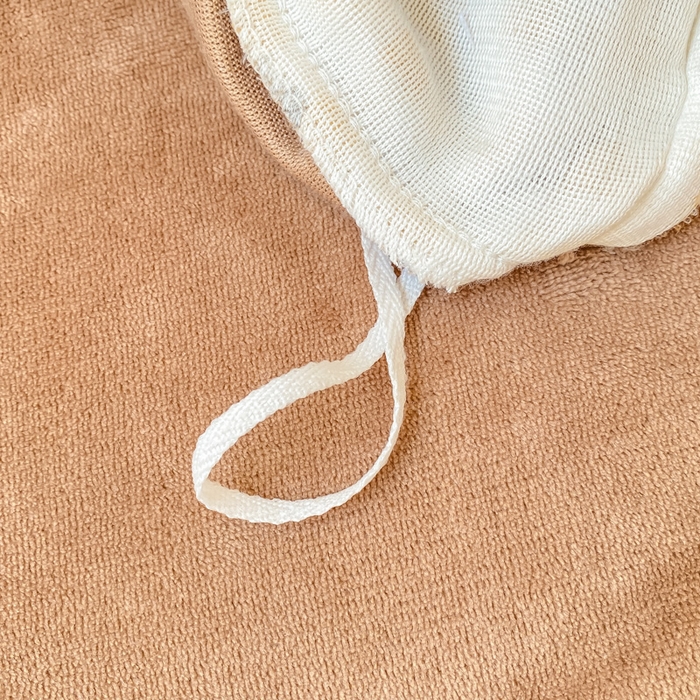 91家纺网 家纺一手货源 找家纺 雨帆家纺 2025新款可爱卡通牛奶绒贴布绣四件套 黄格+咖小熊