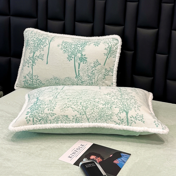 91家纺网 家纺一手货源 找家纺 鹿辉家居（原吉欧力） 2025新款牛奶绒立体雕花兔毛绒包边单品被套 国色天香