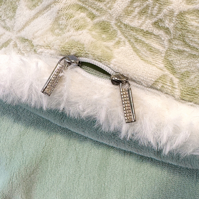 91家纺网 家纺一手货源 找家纺 鹿辉家居（原吉欧力） 2025新款牛奶绒立体雕花兔毛绒包边单品被套 碎花漫语