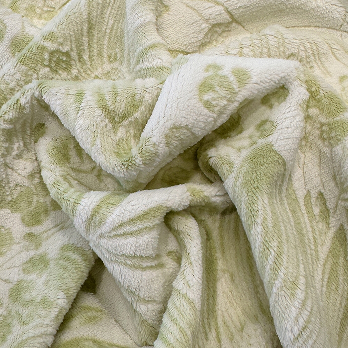 91家纺网 家纺一手货源 找家纺 鹿辉家居（原吉欧力） 2025新款牛奶绒立体雕花兔毛绒包边单品被套 碎花漫语