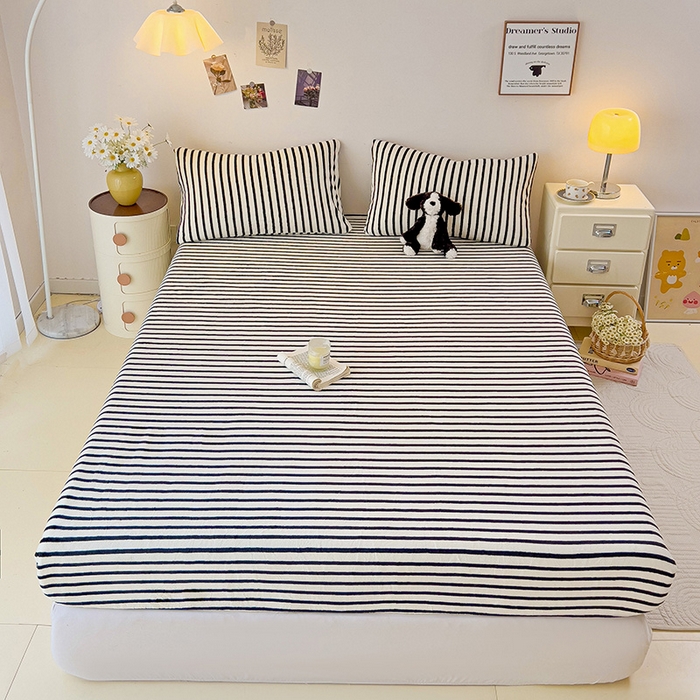 91家纺网 家纺一手货源 找家纺 （总）芷凡家纺 2025新款A类纯色条纹格子加厚牛奶绒床笠