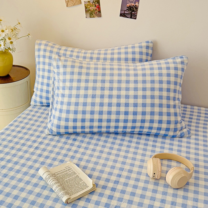 91家纺网 家纺一手货源 找家纺 芷凡家纺 2025新款A类纯色条纹格子加厚牛奶绒床笠 牛奶绒床笠-蓝格