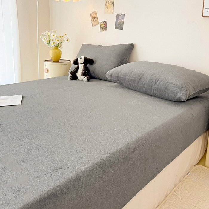 91家纺网 家纺一手货源 找家纺 芷凡家纺 2025新款A类纯色条纹格子加厚牛奶绒床笠 牛奶绒床笠-中灰