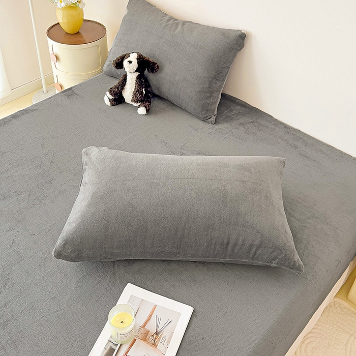 91家纺网 家纺一手货源 找家纺 芷凡家纺 2025新款A类纯色条纹格子加厚牛奶绒床笠 牛奶绒床笠-中灰