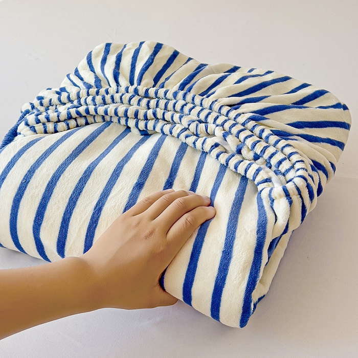 91家纺网 家纺一手货源 找家纺 芷凡家纺 2025新款A类纯色条纹格子加厚牛奶绒床笠 牛奶绒床笠-蓝条