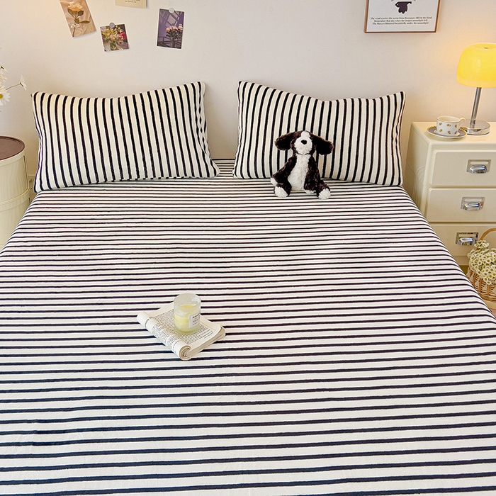 91家纺网 家纺一手货源 找家纺 （总）芷凡家纺 2025新款A类纯色条纹格子加厚牛奶绒床笠