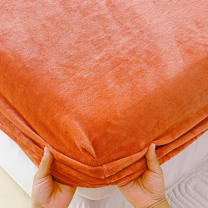 91家纺网 家纺一手货源 找家纺 芷凡家纺 2025新款A类纯色条纹格子加厚牛奶绒床笠 牛奶绒床笠-焦糖