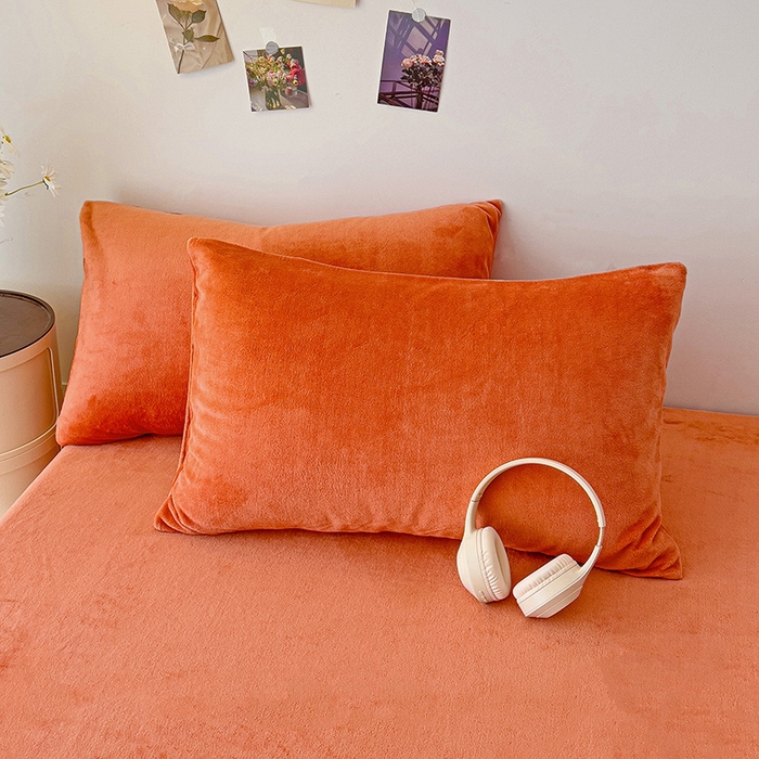 91家纺网 家纺一手货源 找家纺 芷凡家纺 2025新款A类纯色条纹格子加厚牛奶绒床笠 牛奶绒床笠-焦糖