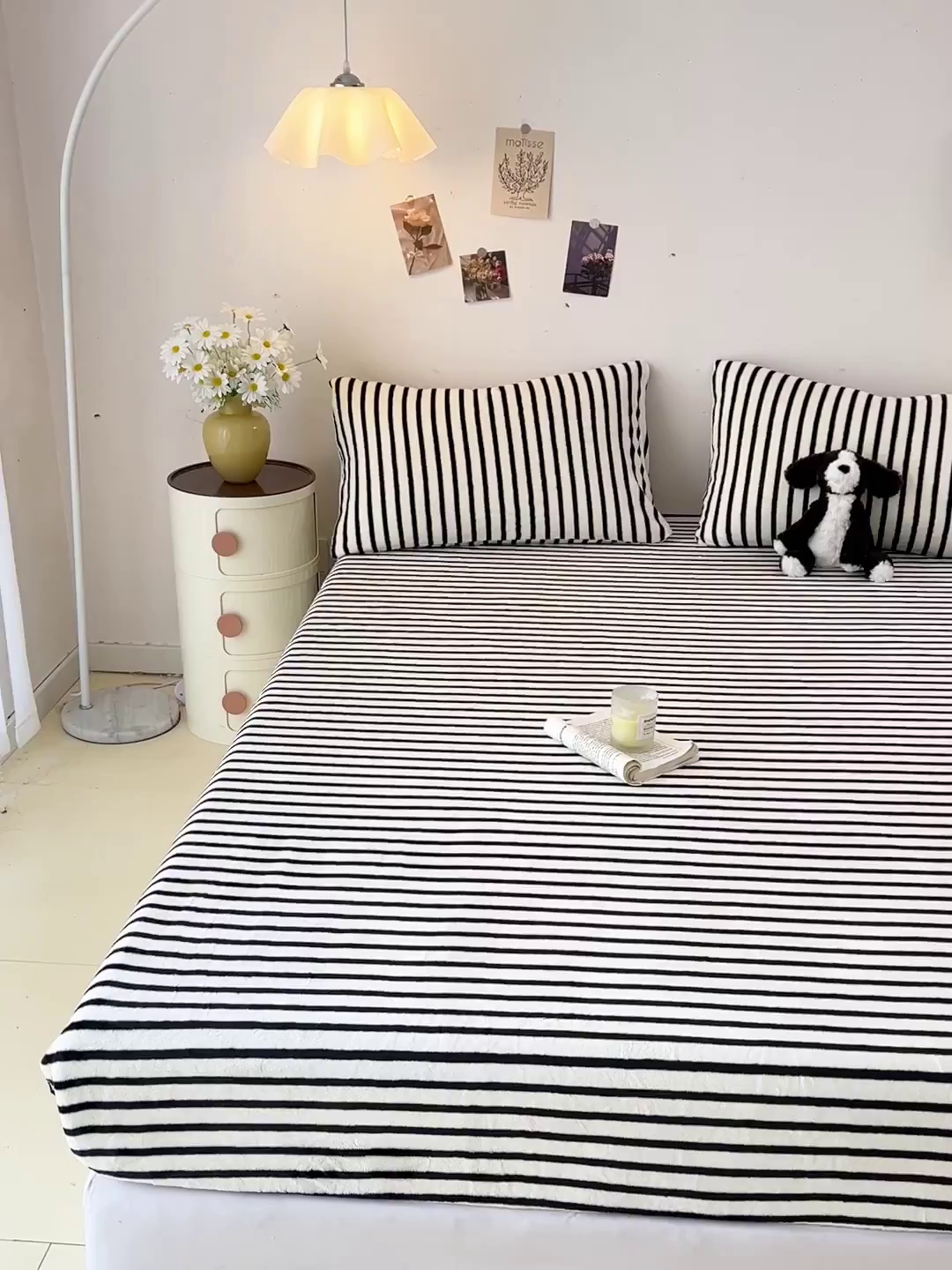 91家纺网 家纺一手货源 找家纺 （总）芷凡家纺 2025新款A类纯色条纹格子加厚牛奶绒床笠