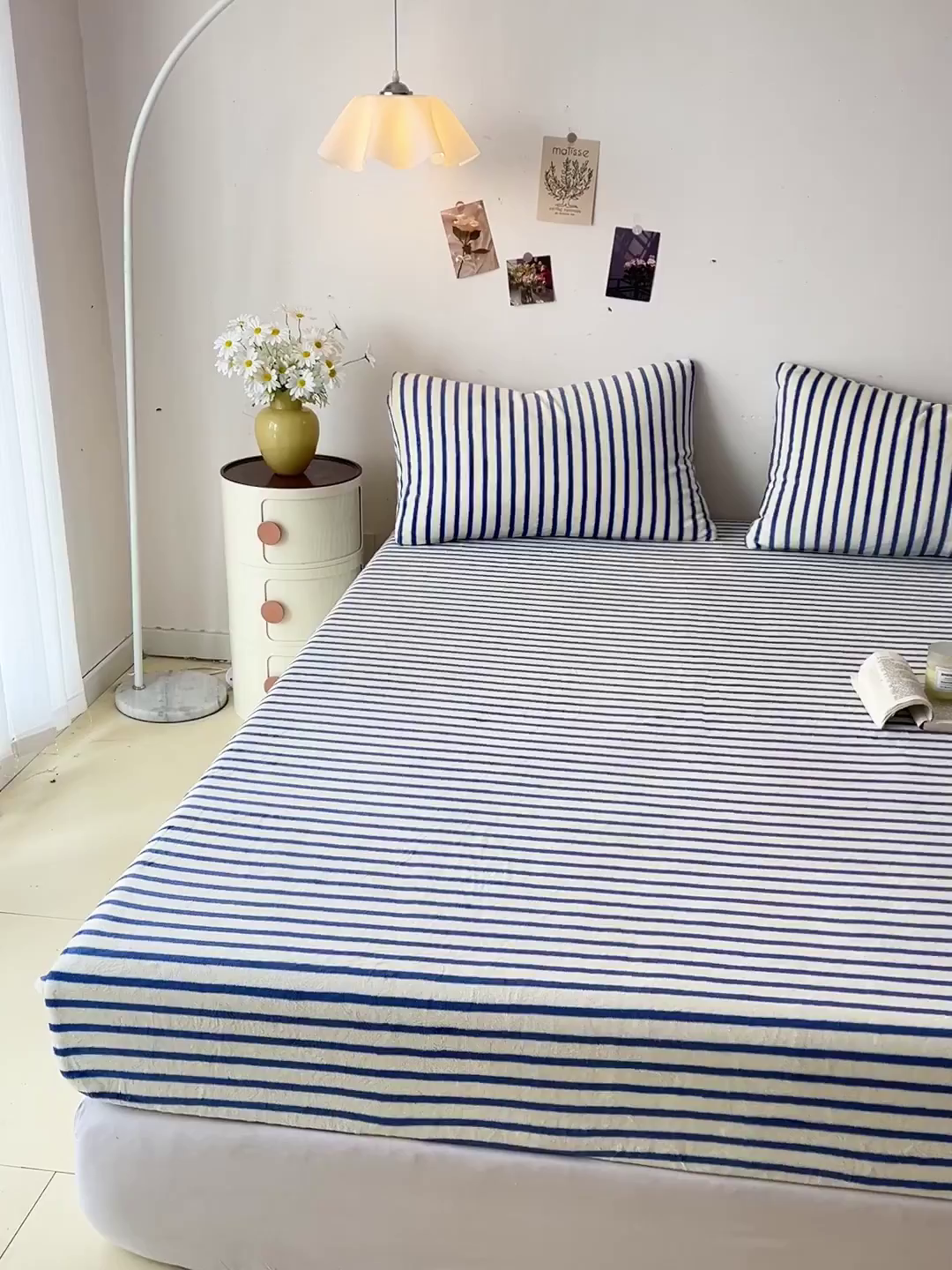 91家纺网 家纺一手货源 找家纺 芷凡家纺 2025新款A类纯色条纹格子加厚牛奶绒床笠 牛奶绒床笠-蓝条