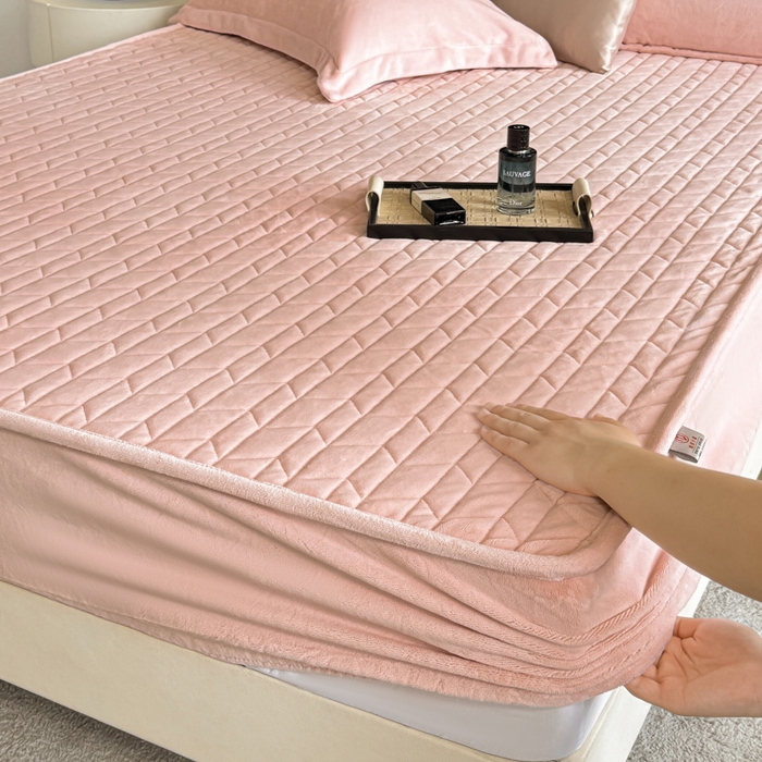 91家纺网 家纺一手货源 找家纺 （总）阿那亚 2025新款素色牛奶绒夹棉床笠